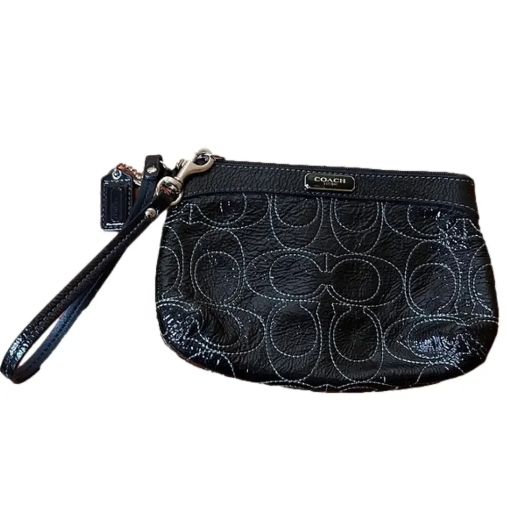 Coach black patent wristlet - Picture 1 of 8